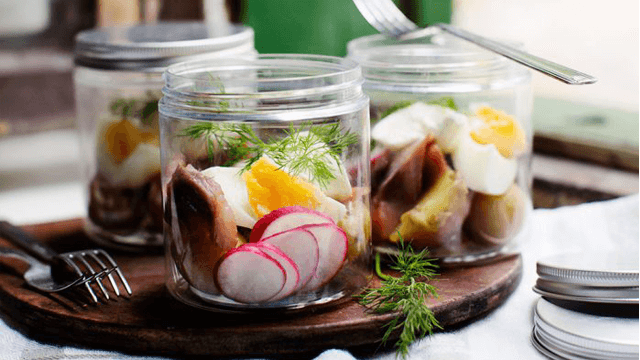 Matjessill i glasburk