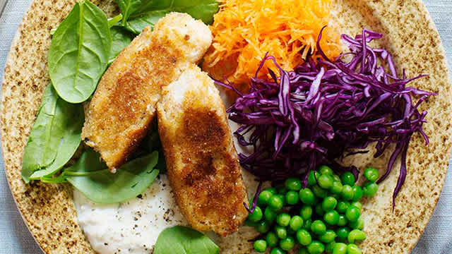 Hemgjorda fiskpinnar med bostondressing