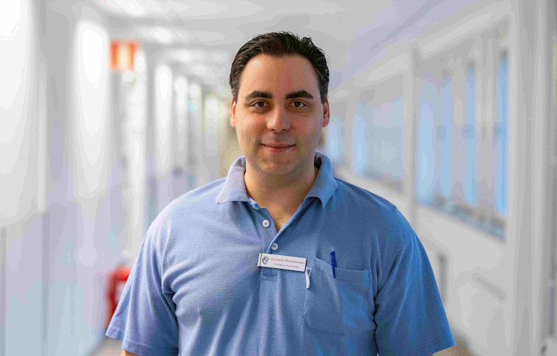 Forskare Zacharias Mandalenakis på sjukhus