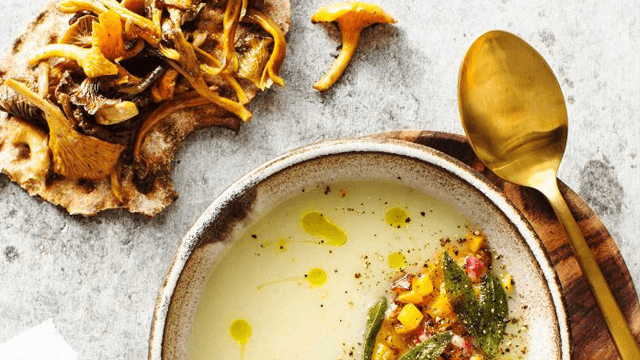 Jordärtskockssoppa med pumpatopping