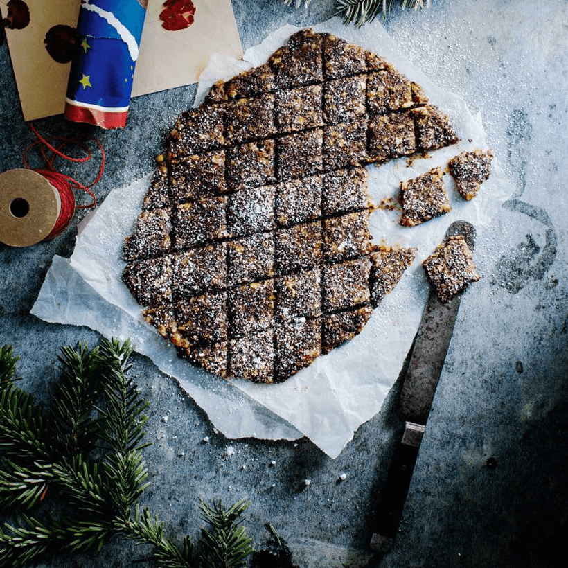 Dadelgodis med choklad