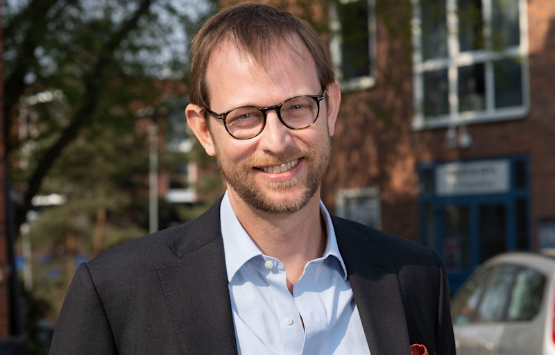 Petter Ljungman överläkare vid Hjärtkliniken, Danderyds sjukhus och docent vid Institutet för miljömedicin, Karolinska Institutet.