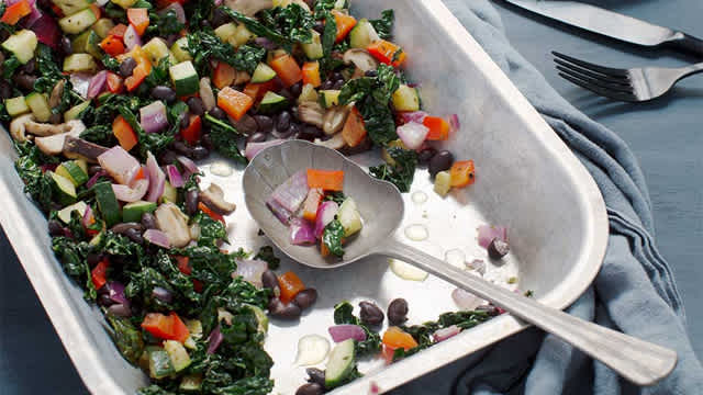 Grön pytt i en form.