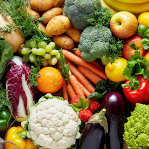Washing Fresh Fruits and Vegetables: A Practical Safety Guide 