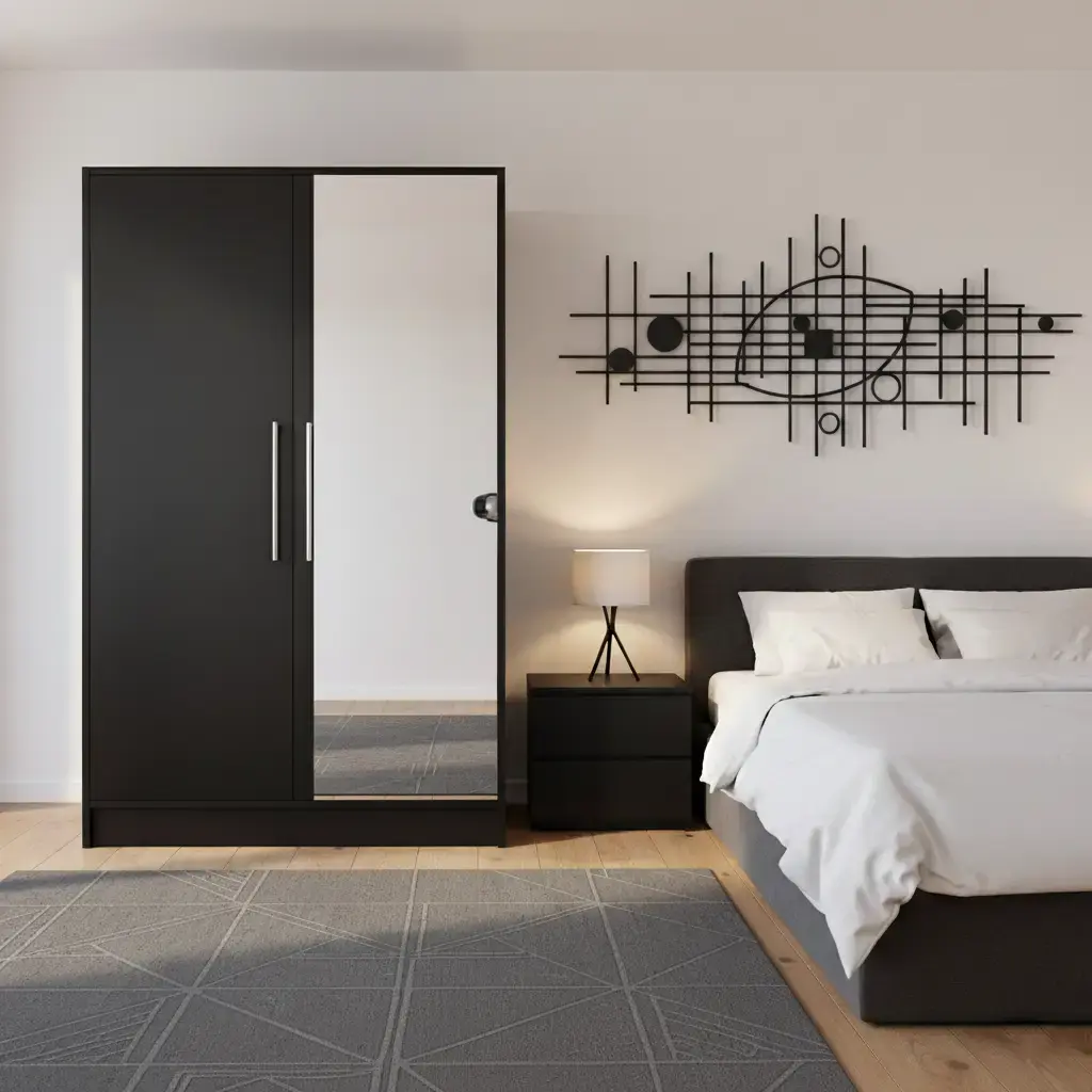 Czarna szafa Alarica II z lustrem w nowoczesnej sypialni z tapicerowanym łóżkiem, geometryczną dekoracją ścienną i minimalistycznymi dodatkami. Lustro optycznie powiększa przestrzeń i podkreśla elegancki charakter wnętrza.