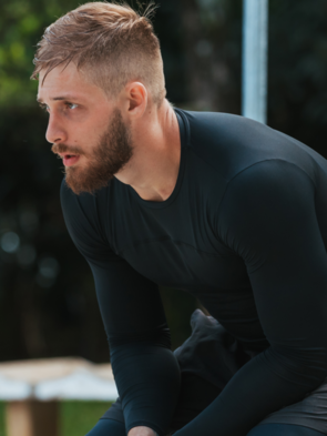 Te contamos por qué deberías empezar a usar pesas para las muñecas mientras  entrenas