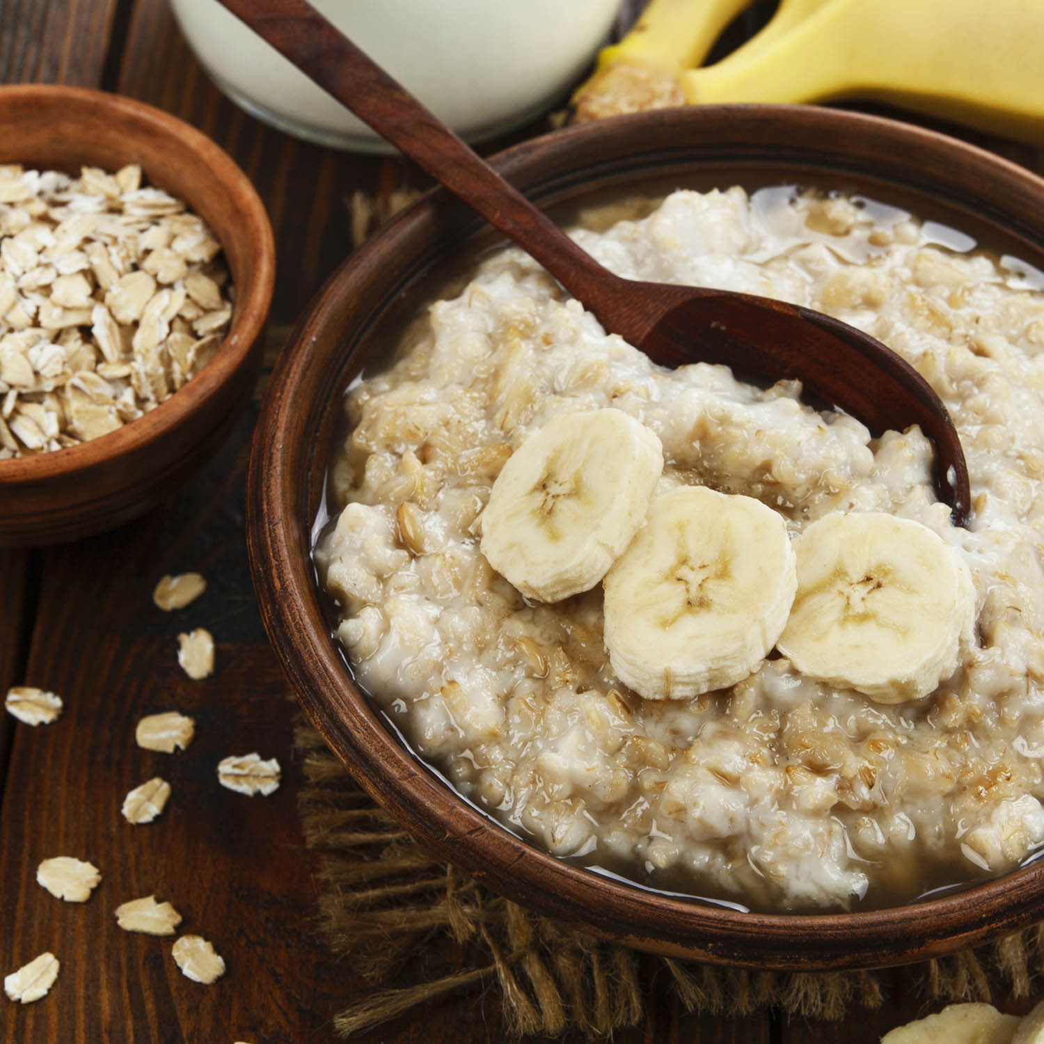Mingau de aveia com banana e amêndoas 
