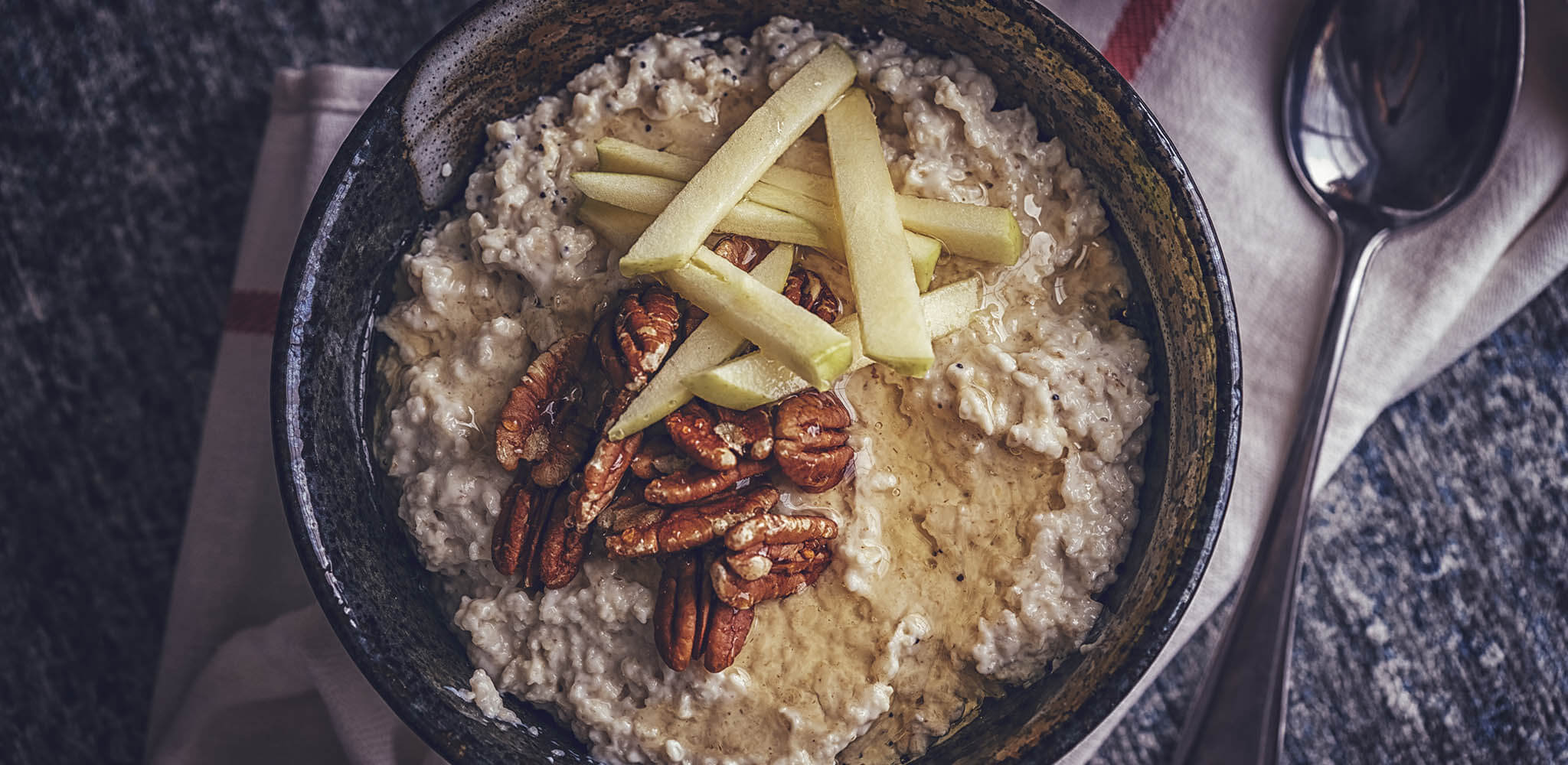 prato com mingau de aveia