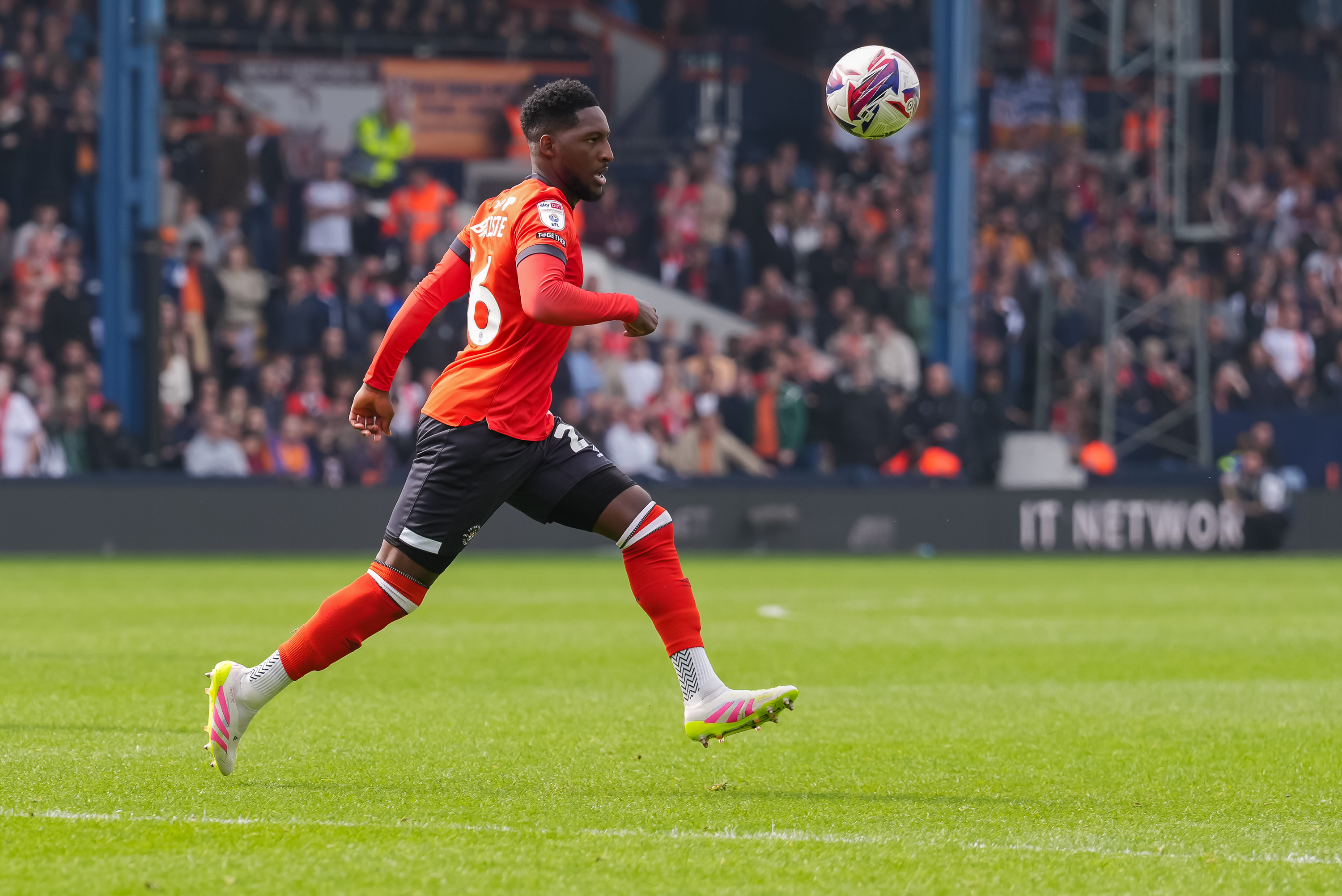 PMI Luton v Coventry 26APR25 0086 Image