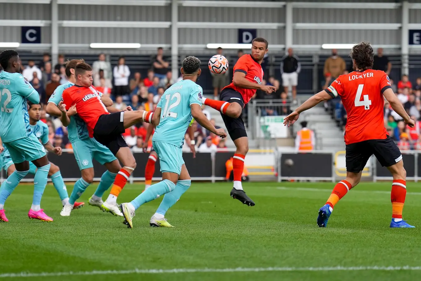 ltfc_luton_v_wolves_23sep23_0019.jpg