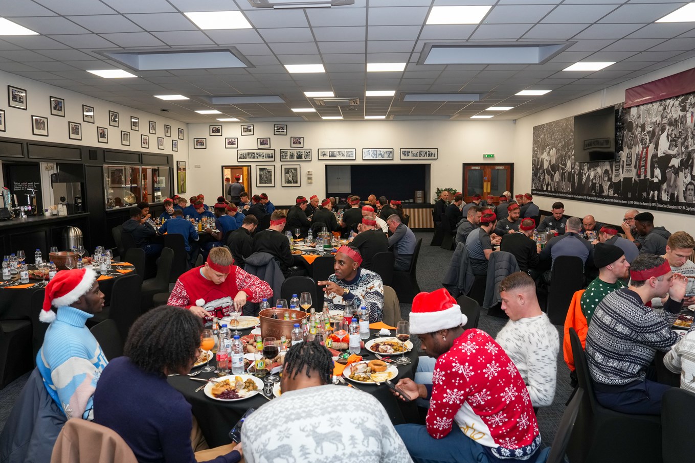 pmi_luton_town_christmas_lunch_12dec23_049.jpg
