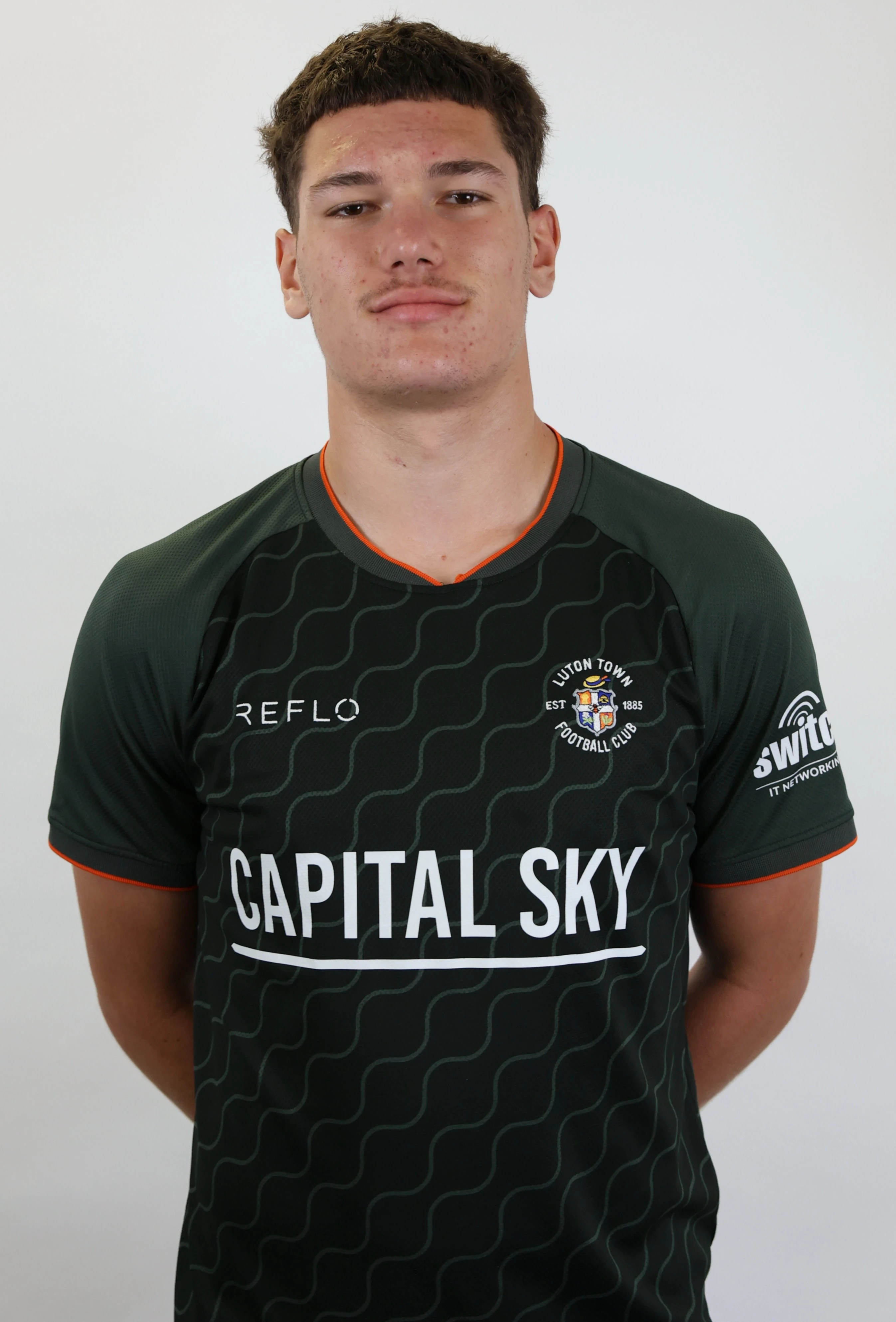Oliver Pipa 2526