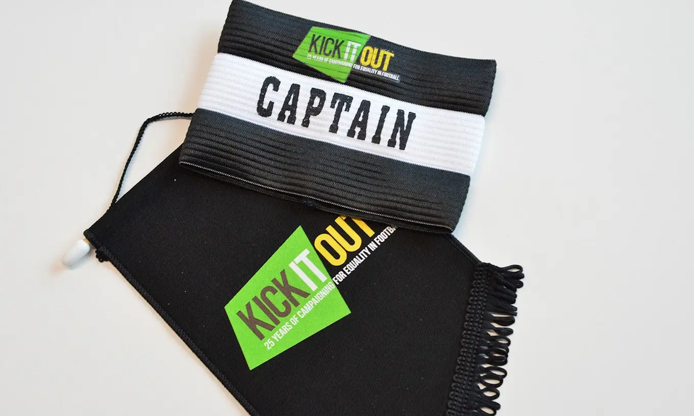 web_captain_armband2.jpg