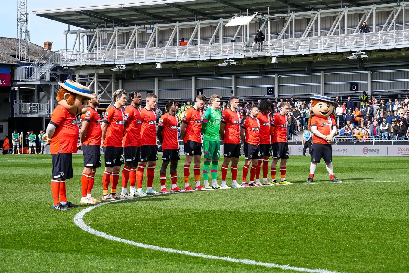 ltfc_luton_v_bournemouth_06apr24_004.jpg