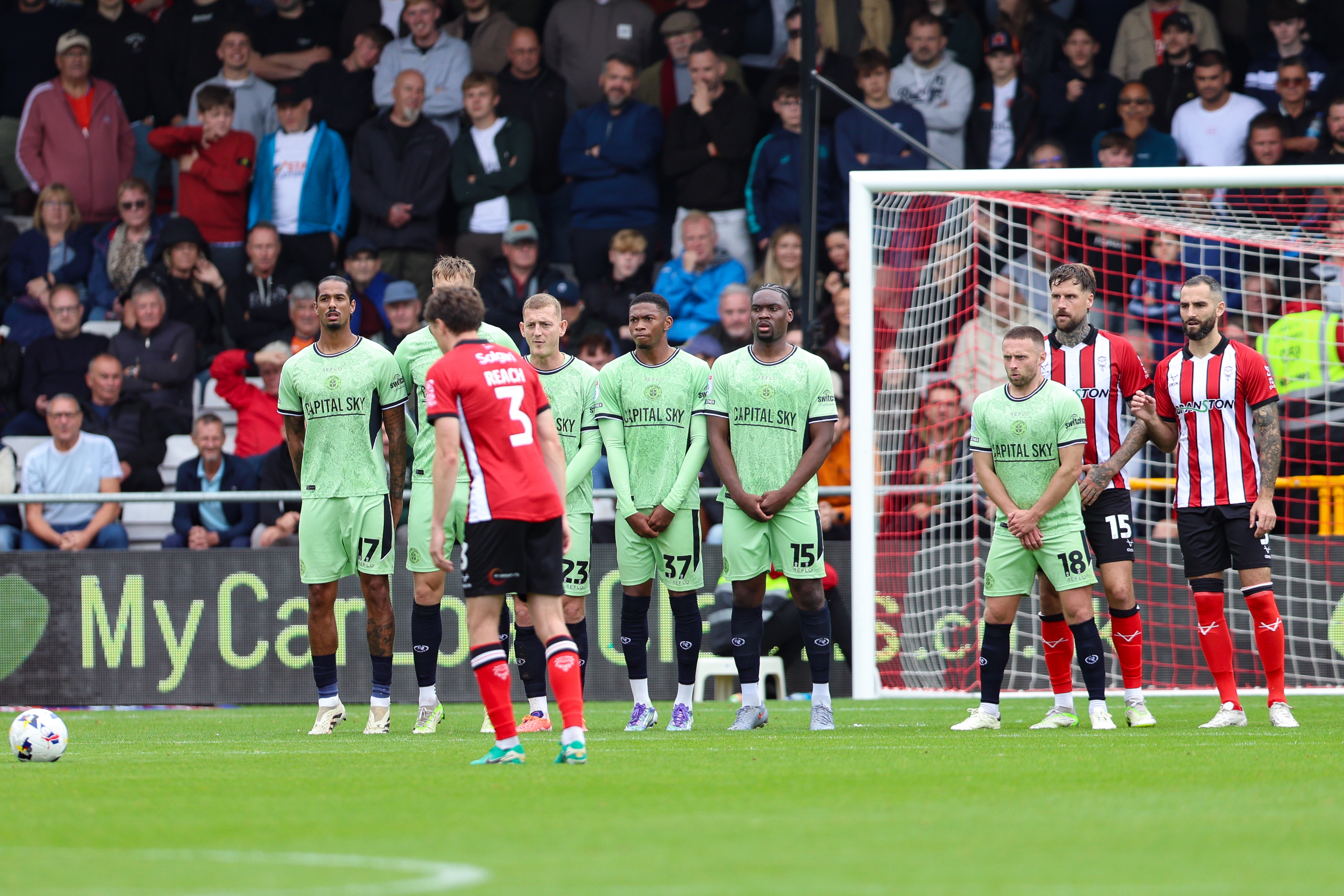 GD Lincoln v Luton 20SEP25 009 Image