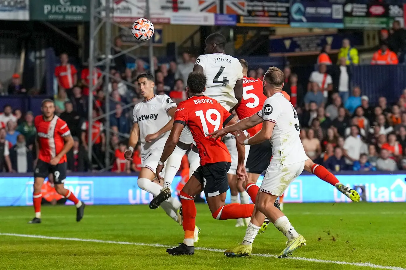 ltfc_luton_town_v_west_ham_01sep23_0068.jpg