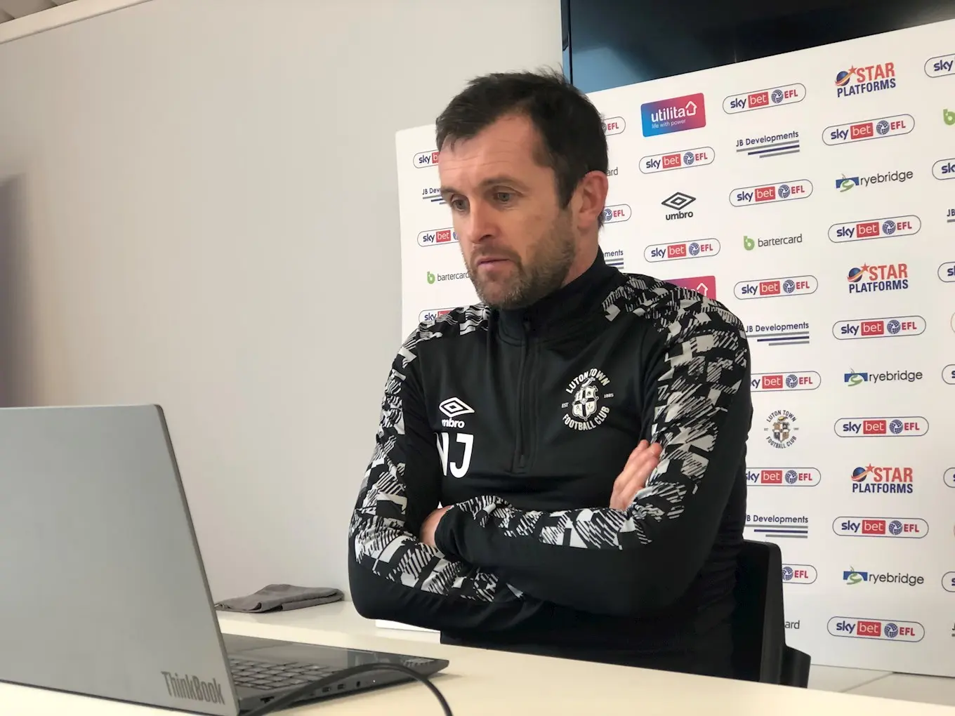 nathan-jones-290121.jpg