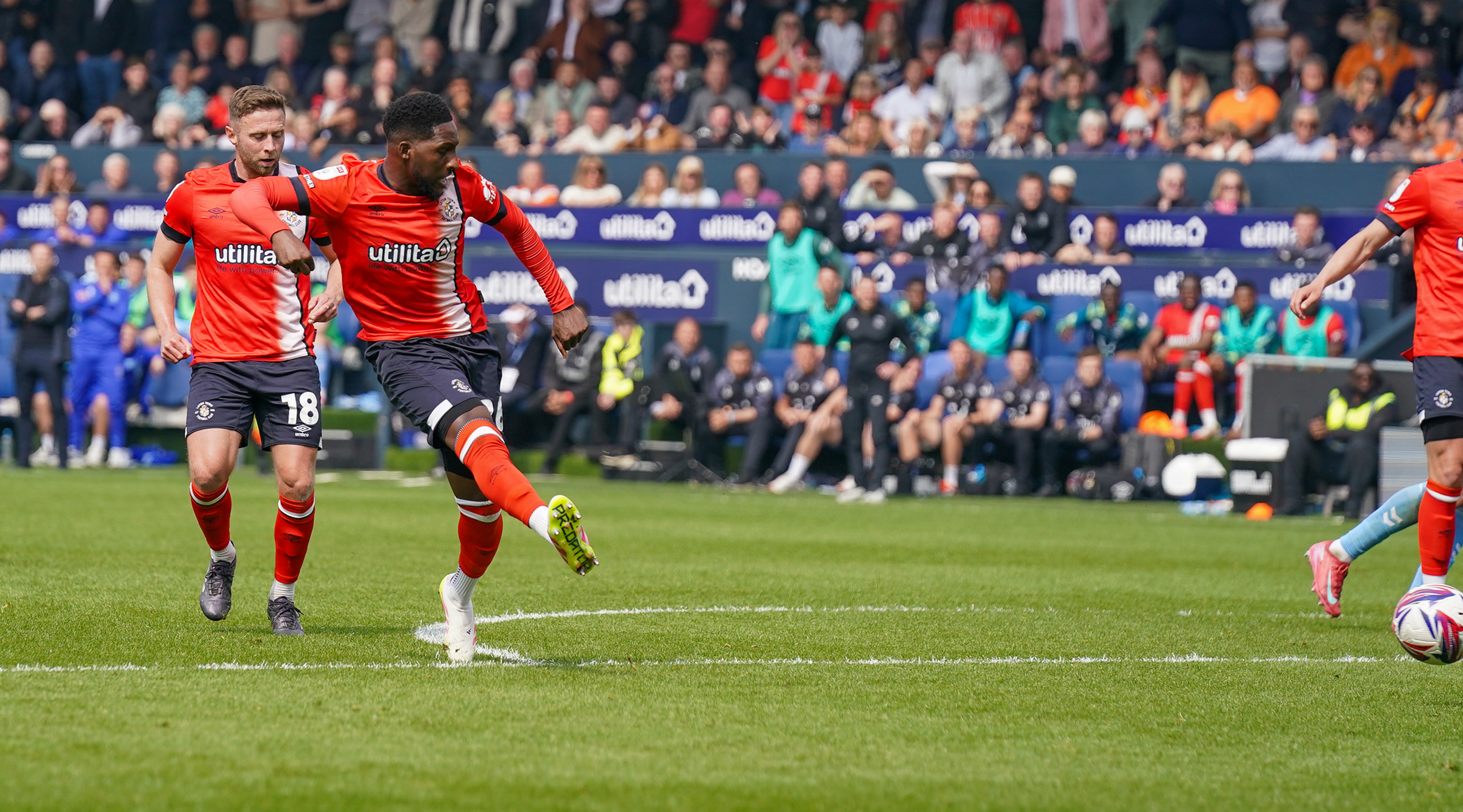 PMI Luton v Coventry 26APR25 0119 Image