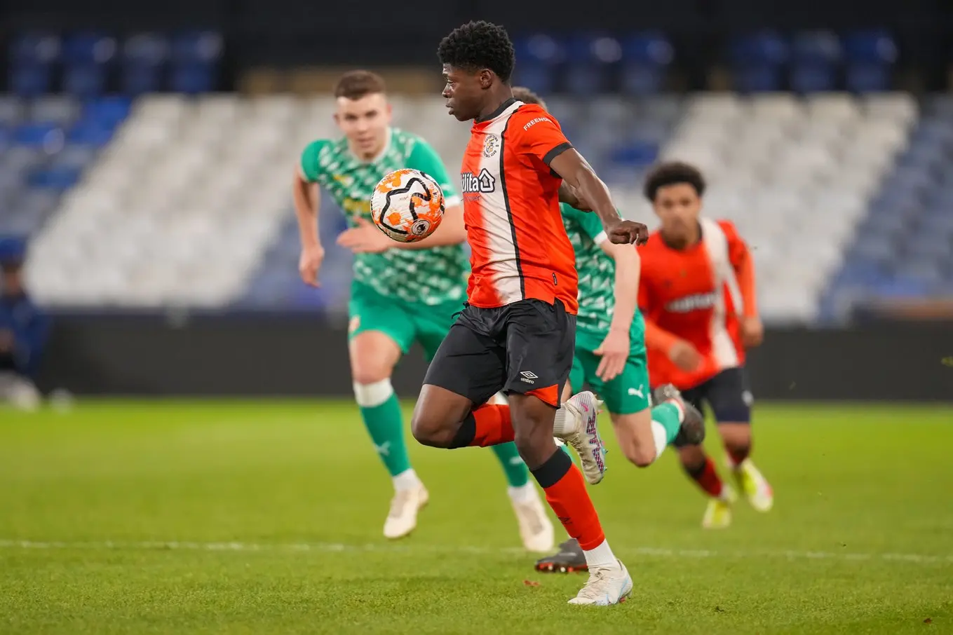 ltfc_luton_u18_v_swindon_15dec23_061.jpg