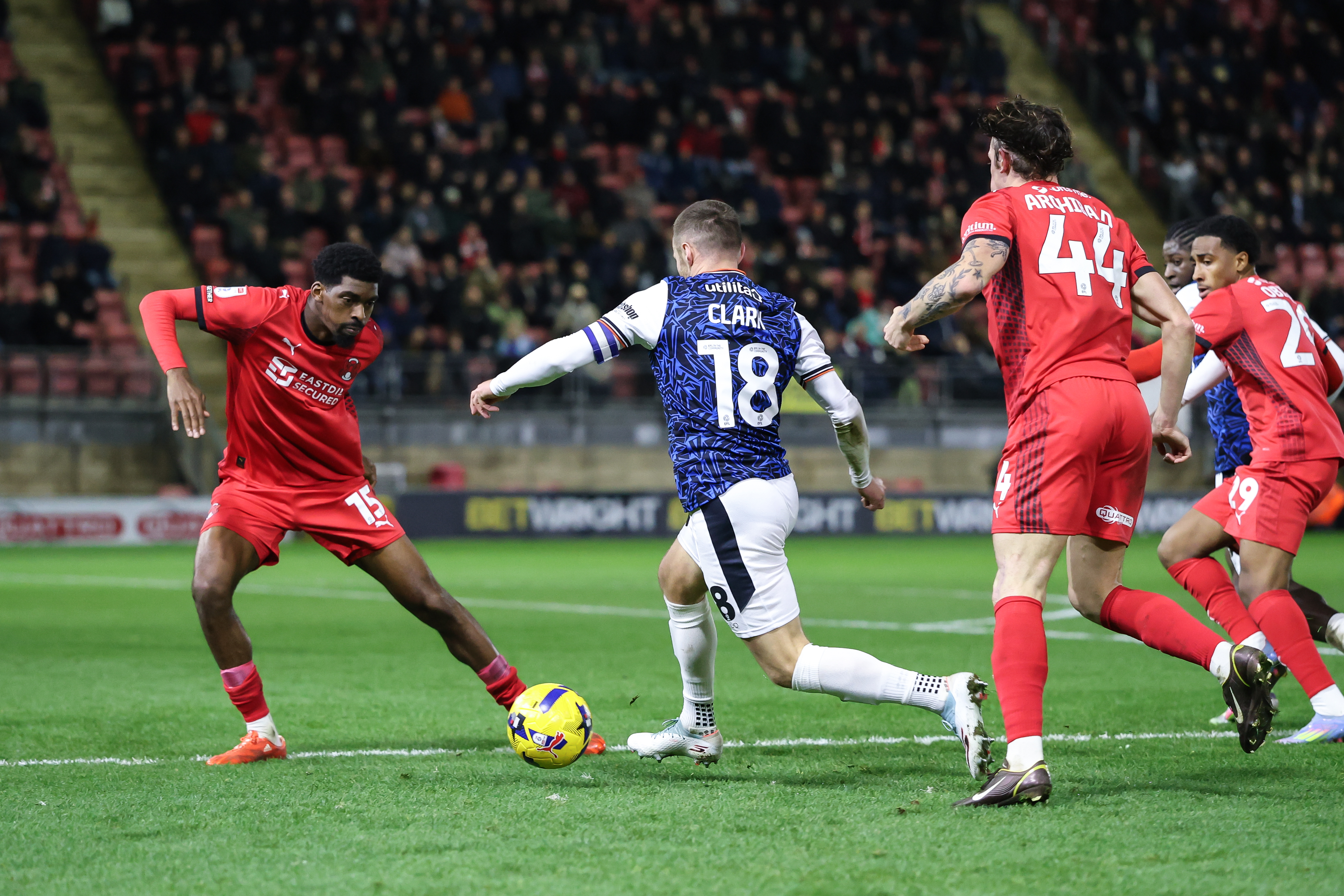 GD Orient v Luton 09DEC25 027 Image