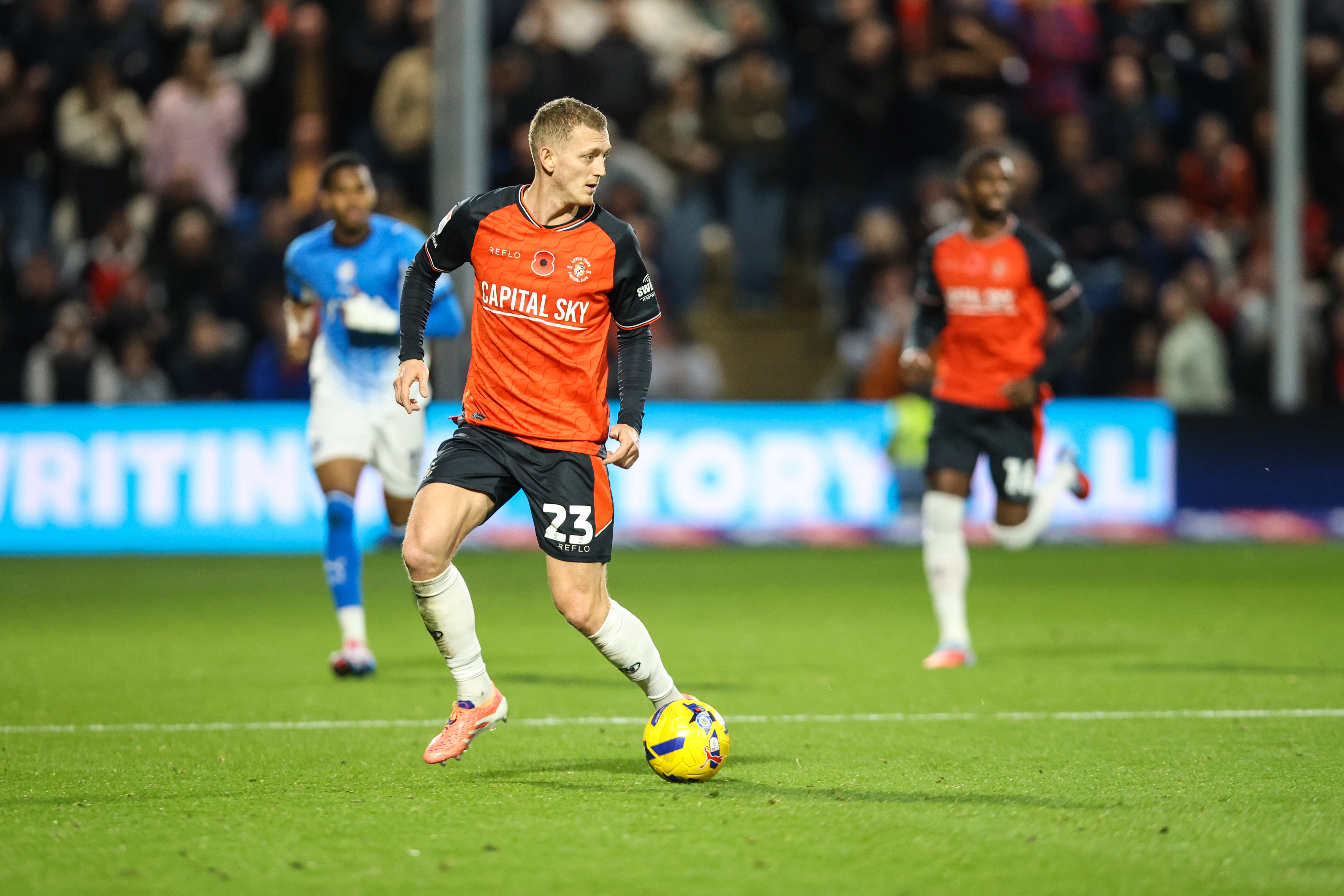 GD Stockport v Luton 08NOV25 209 Image