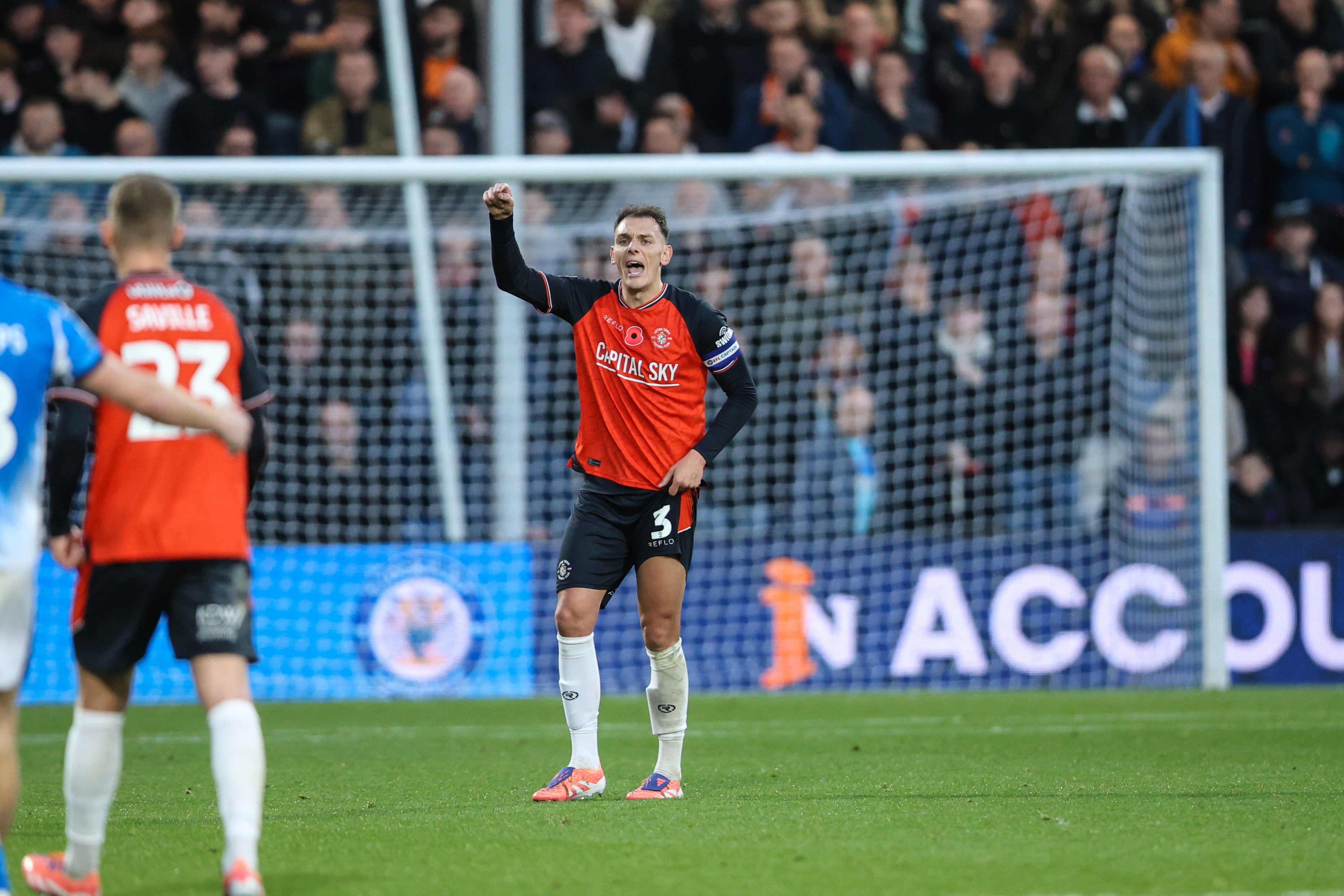 GD Stockport v Luton 08NOV25 147 Image