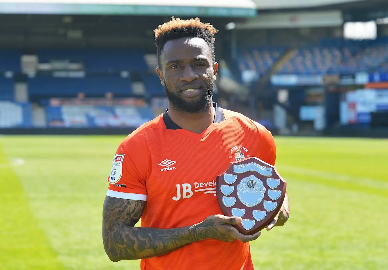 award_lualua2.jpg