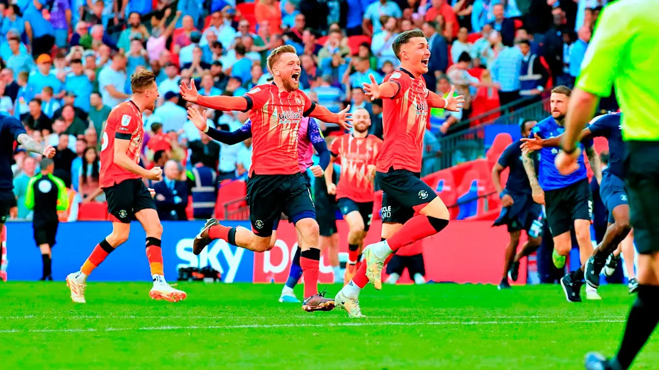 players-celebrate-the-penalty-shootout.jpg