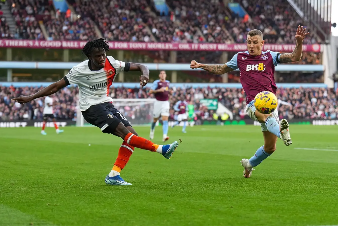 ltfc_aston_villa_v_luton_29oct23_0020.jpg