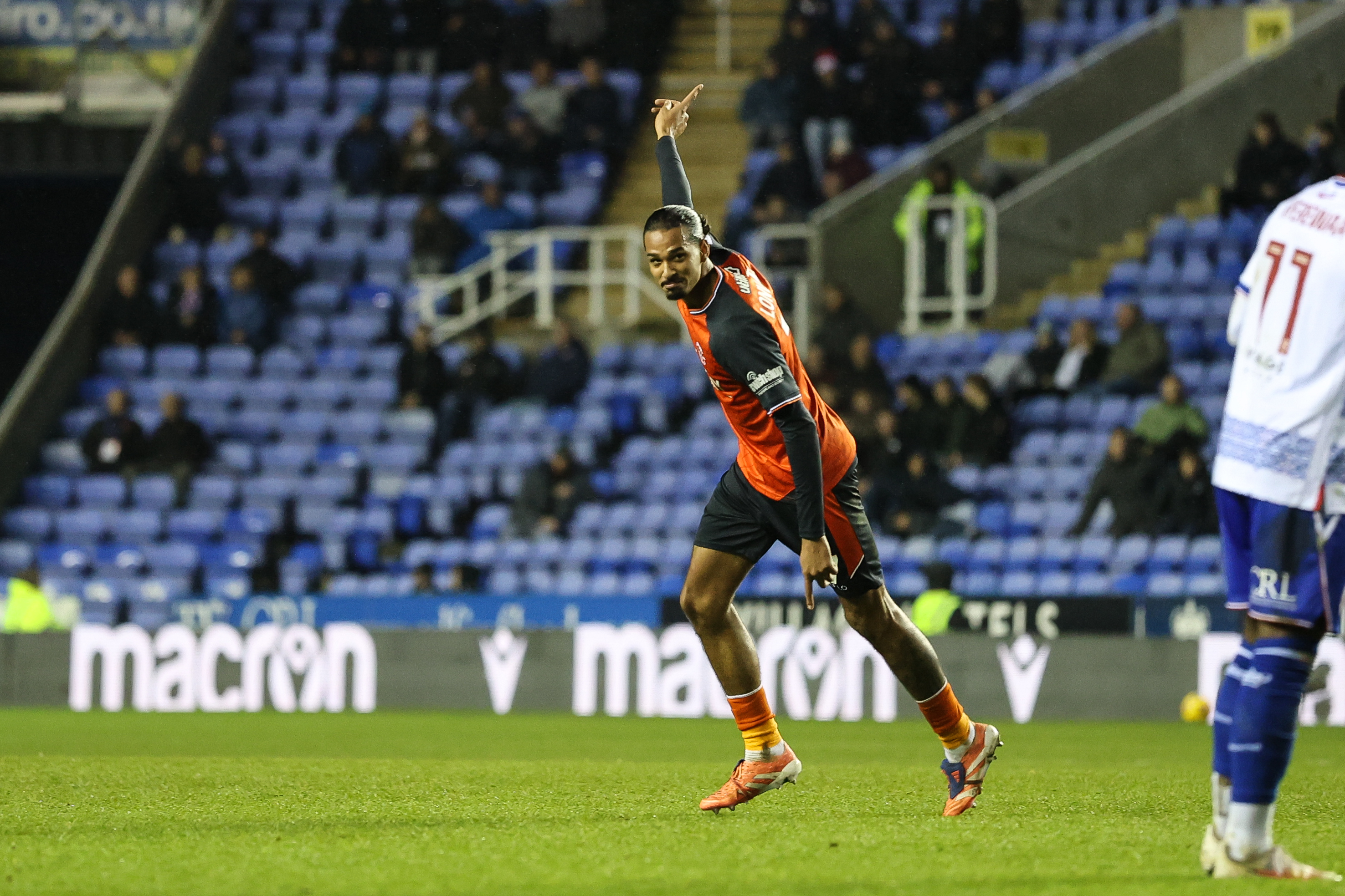 GD Reading v Luton 18DEC25 018 Image