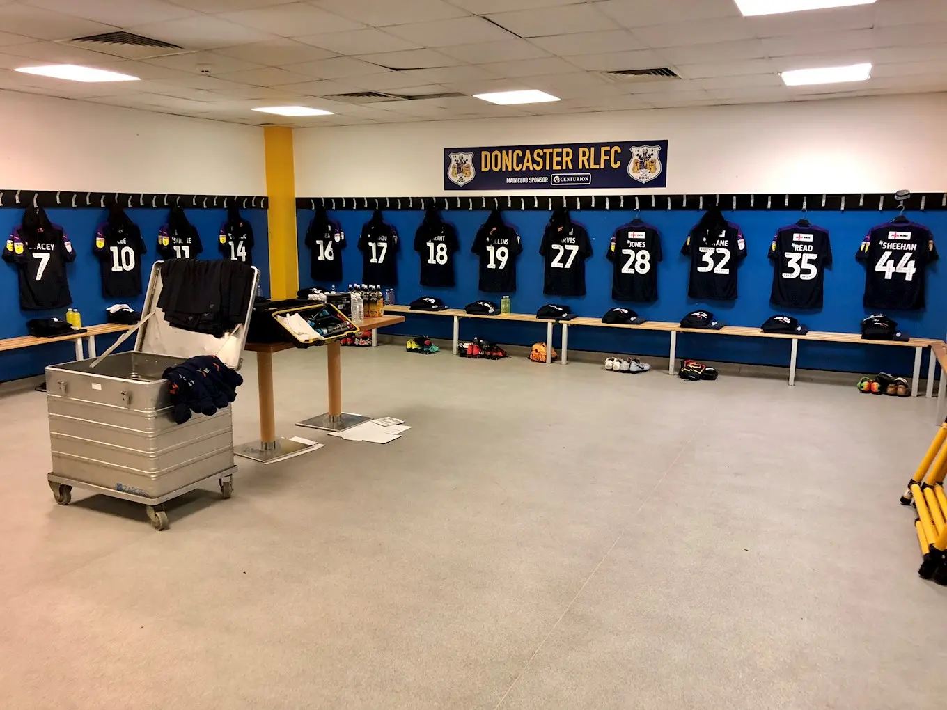 dressing-room.jpg