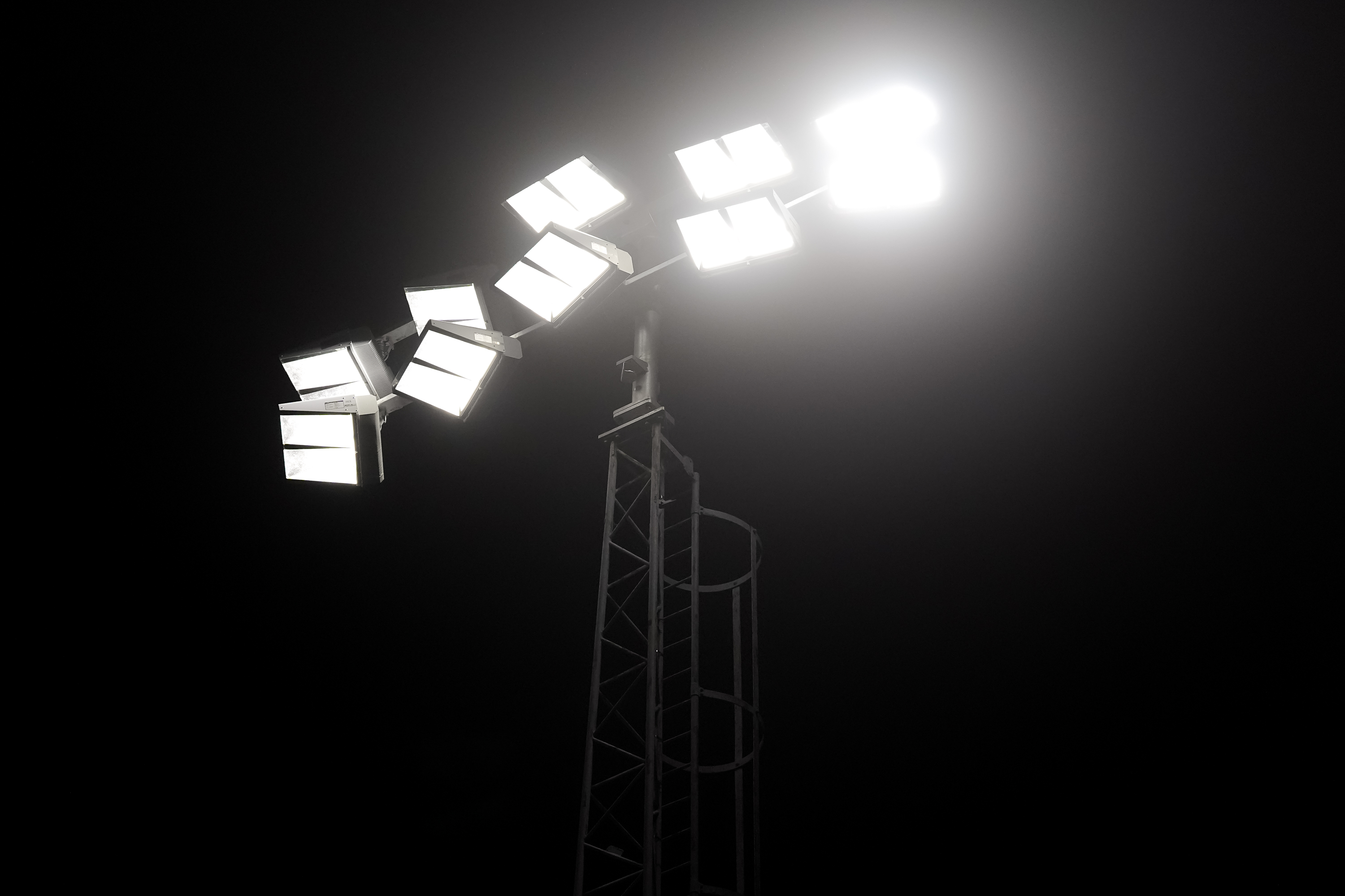 floodlight stock