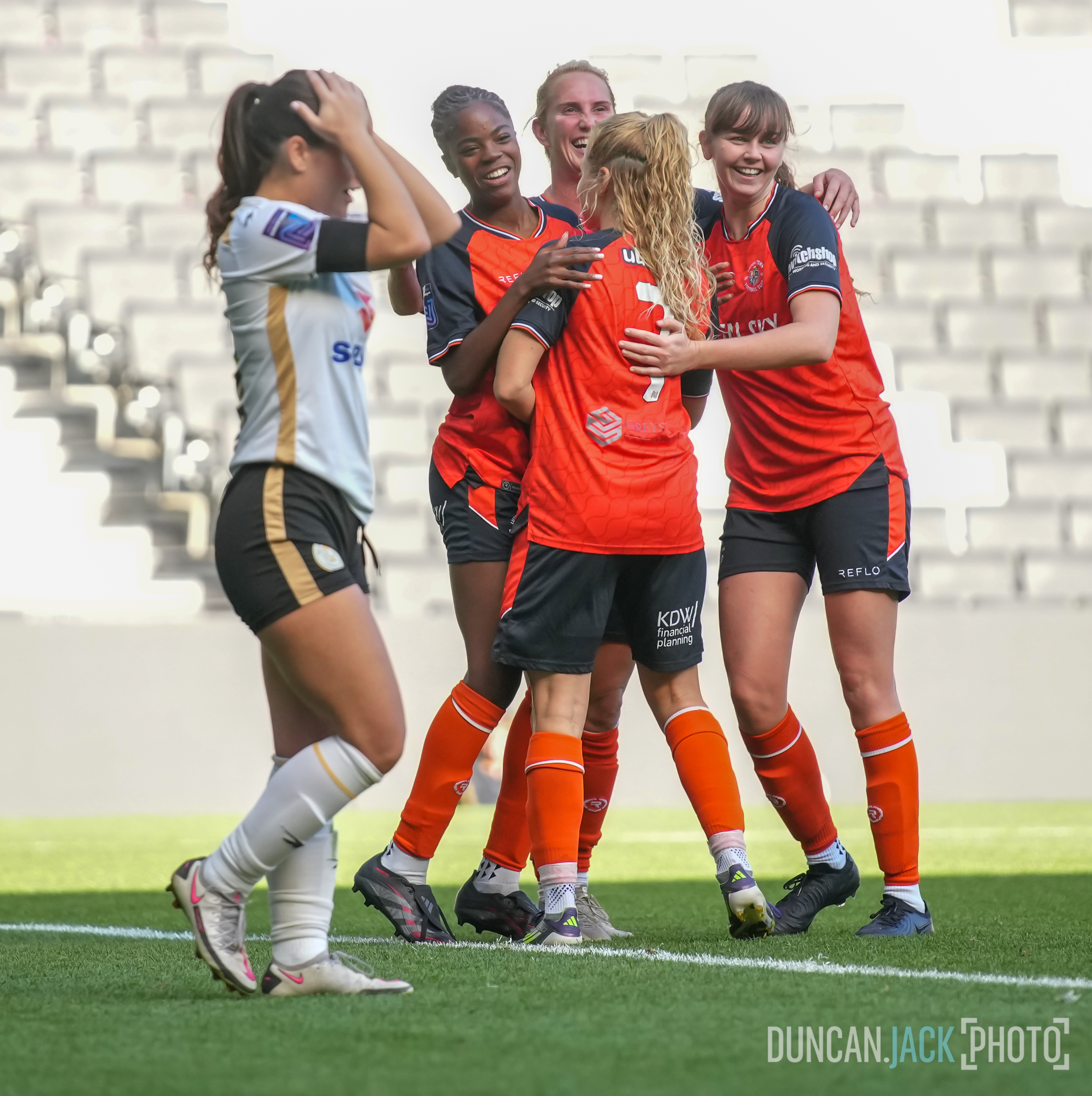 MK Dons ladies v LTLFC 21.9.25 00039 Image