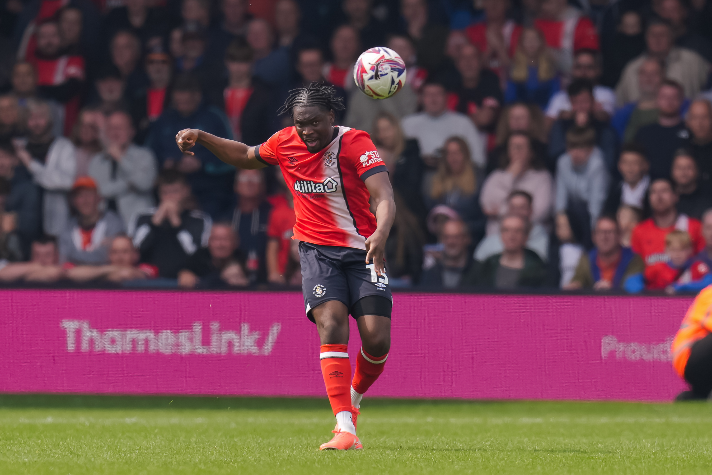 PMI Luton v Coventry 26APR25 0084 Image