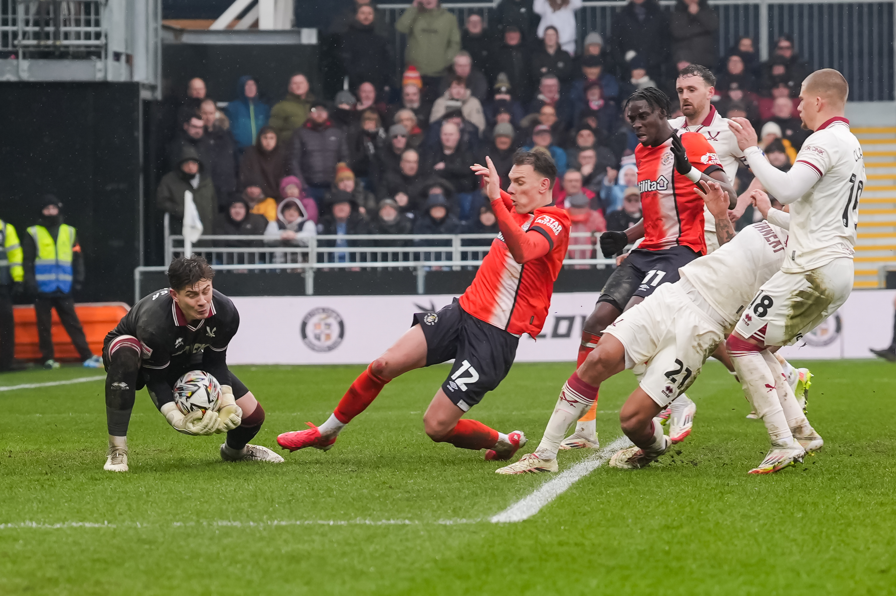 PMI Luton v Sheff Utd 15FEB25 0018 Image