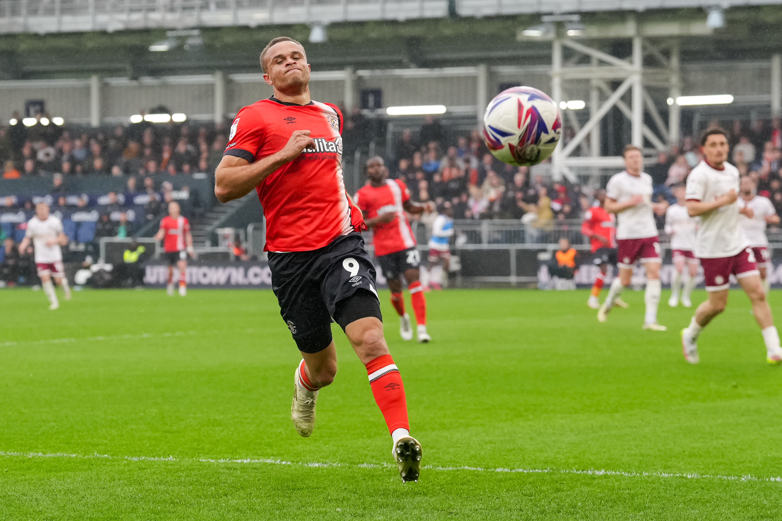 PMI Luton v Bristol City 21APR25 0040 Image