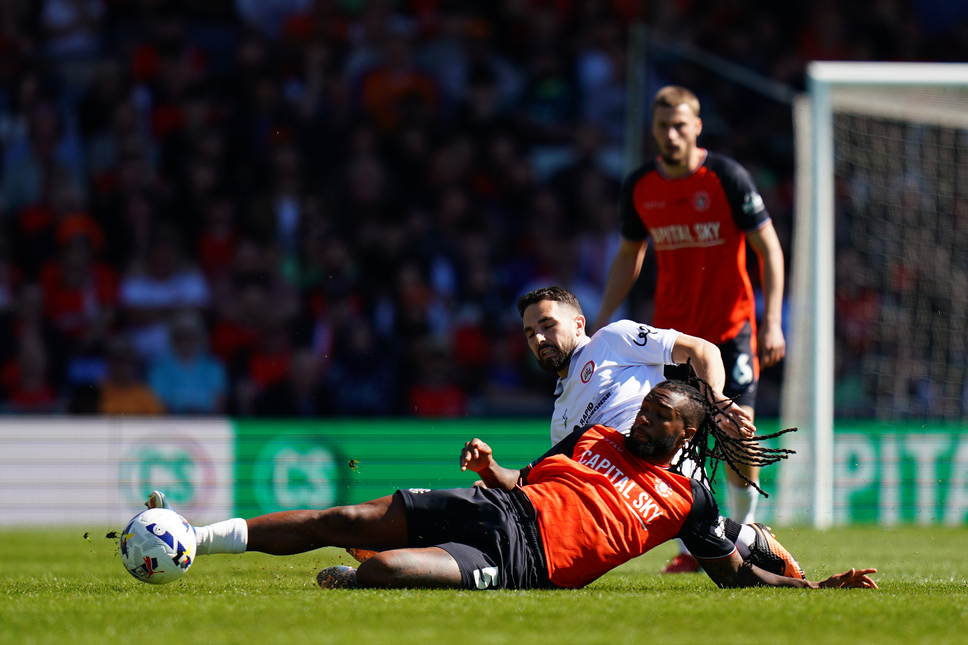 PMi Luton Town v Barnsley 308 Image