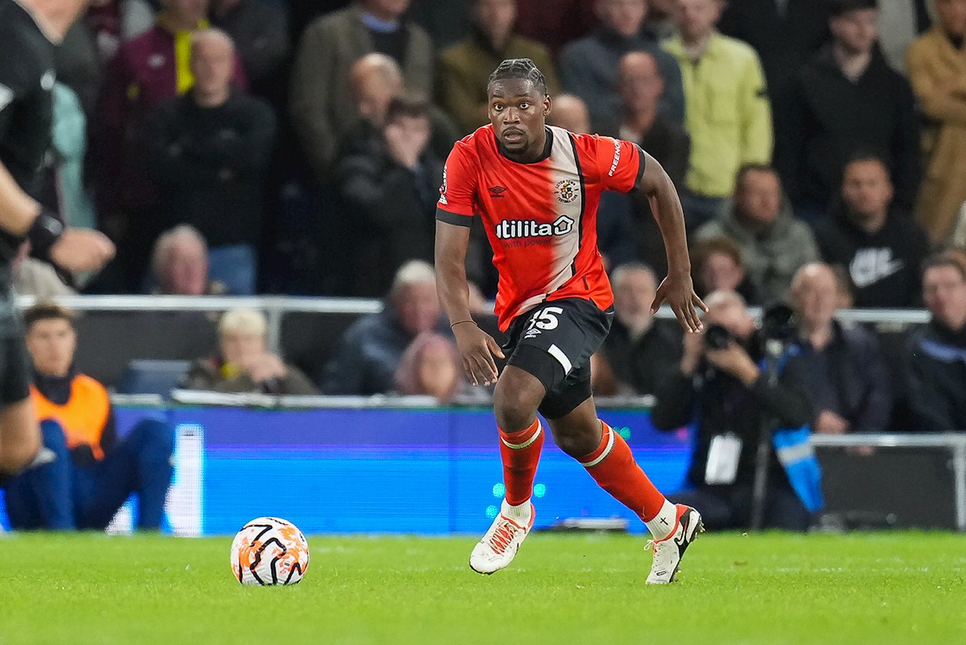 ltfc_luton_v_burnley_03oct23_0038.jpg