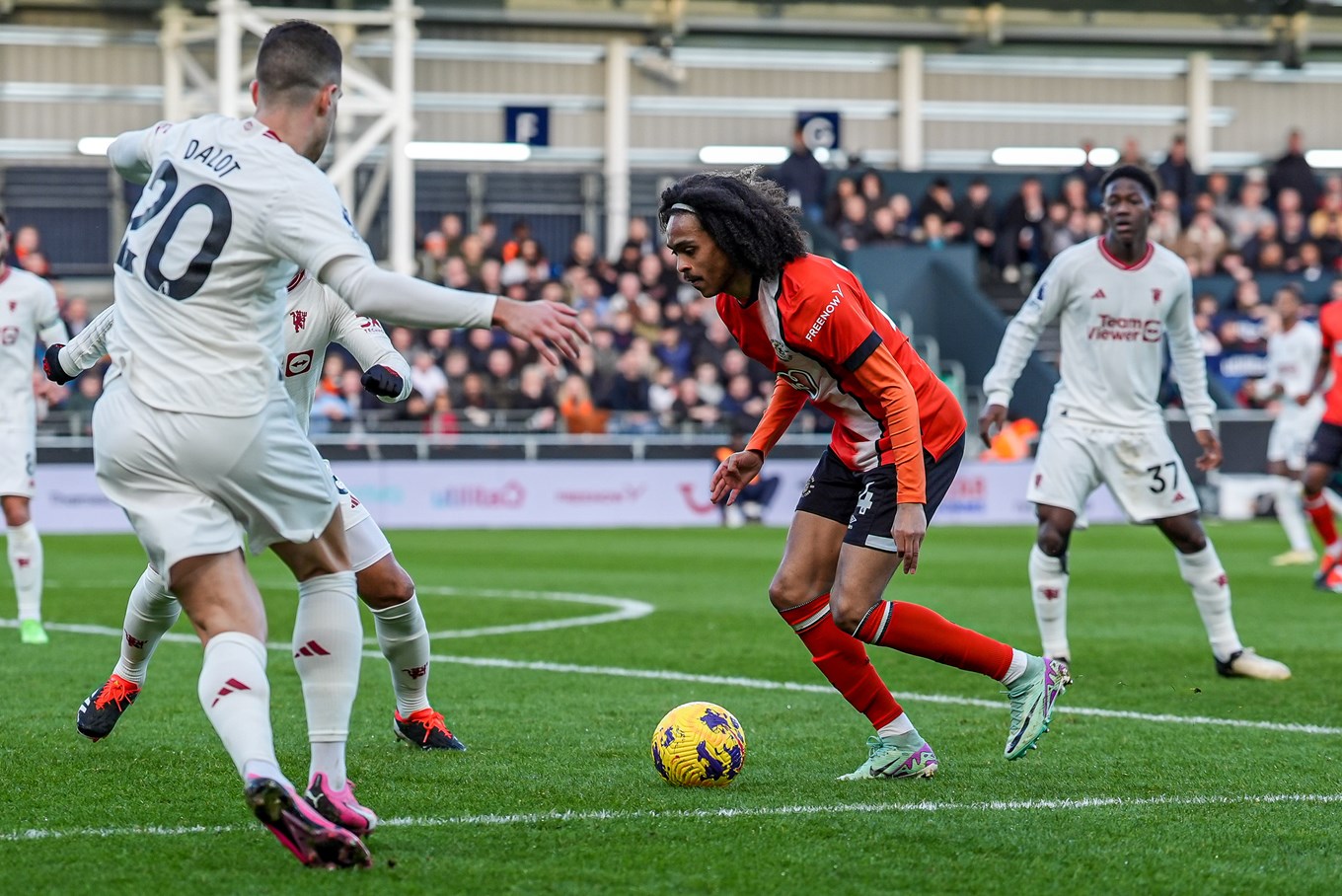 ltfc_luton_academy_18feb24_019.jpg