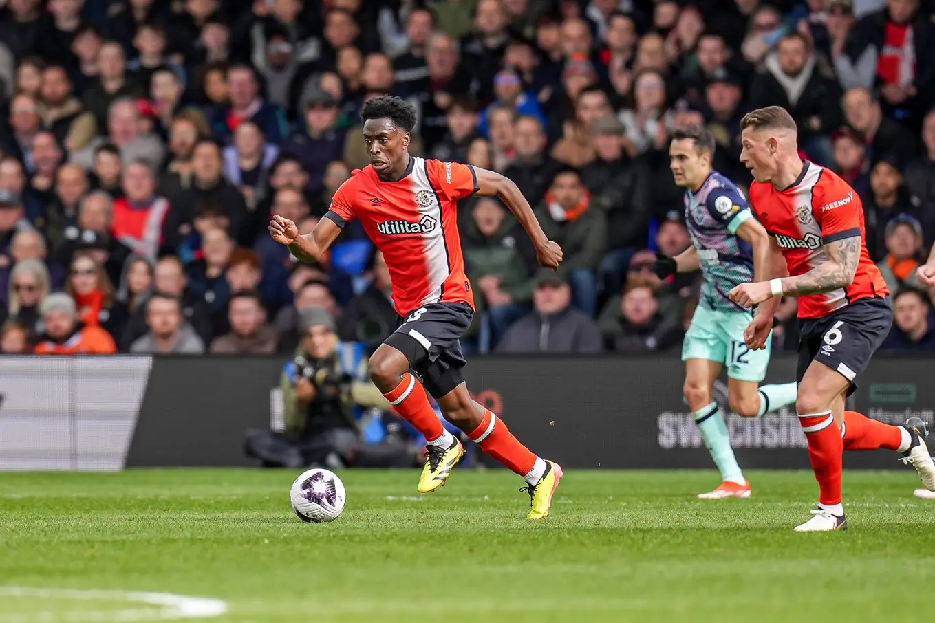 ltfc_luton_v_brentford_20apr24_031.jpg