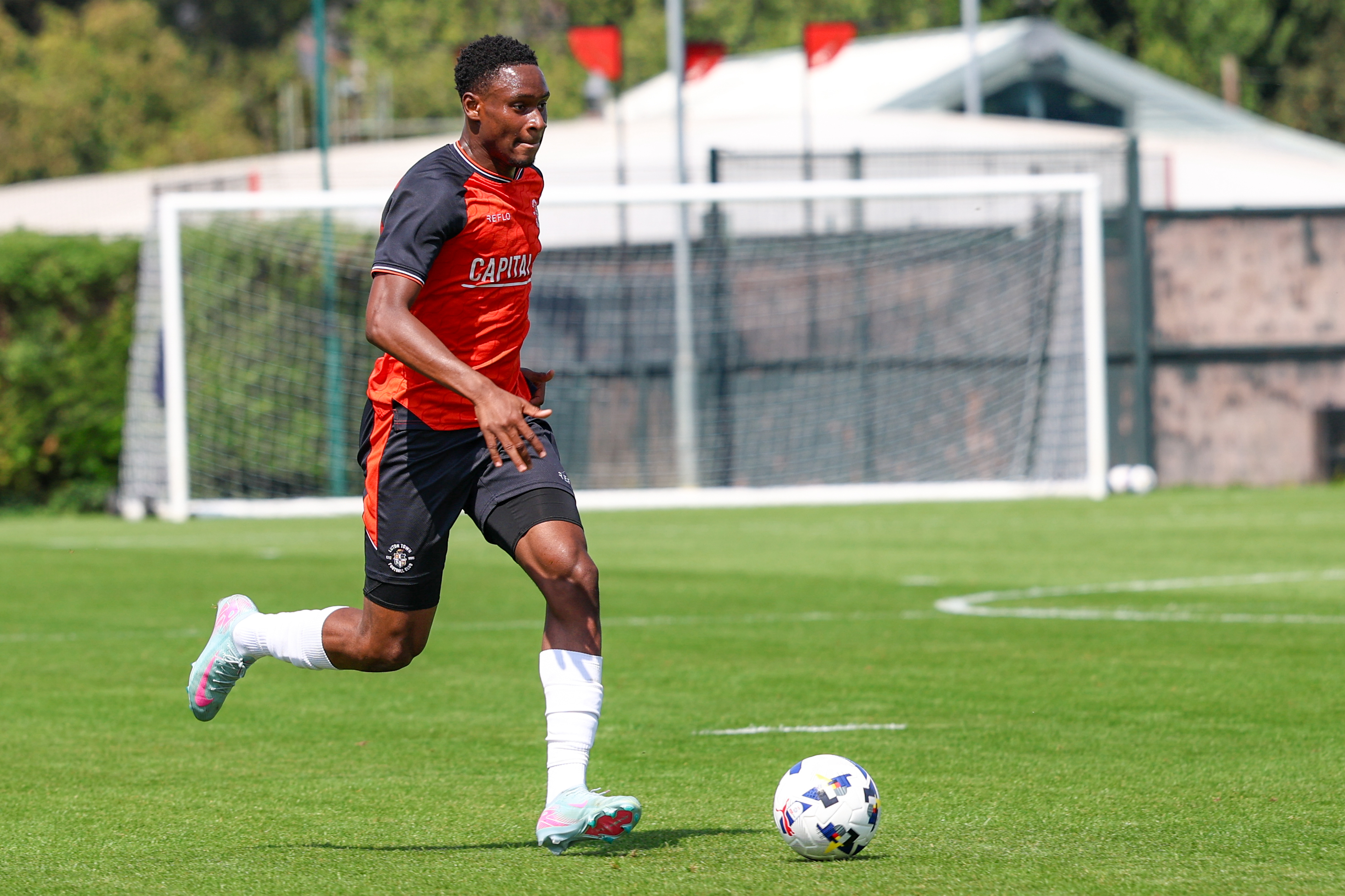 GD Luton U21s v Leyton Orient 052 Image