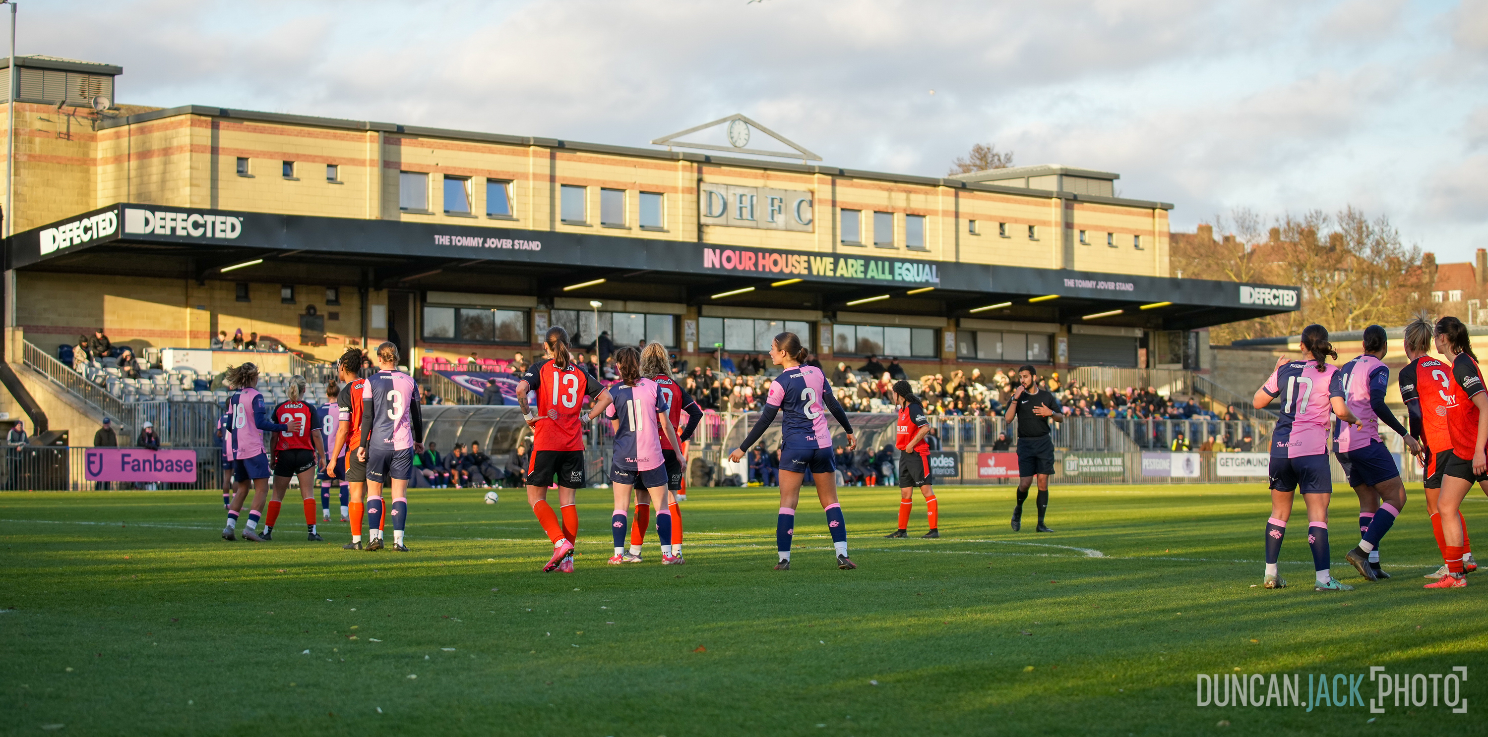 ladies dulwich 8 Image