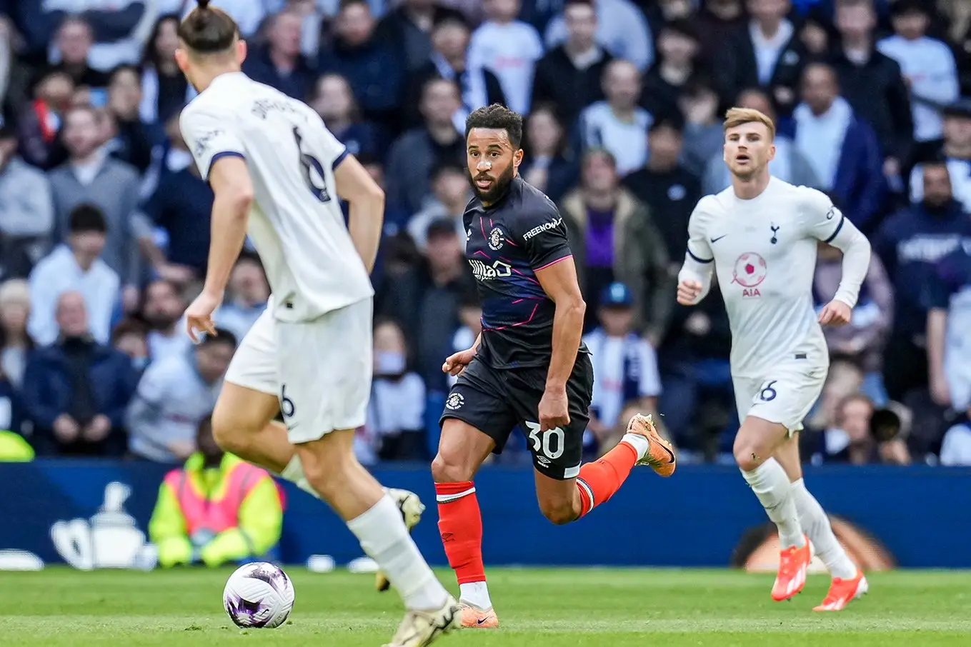 ltfc_tottenham_v_luton_30mar24_025.jpg