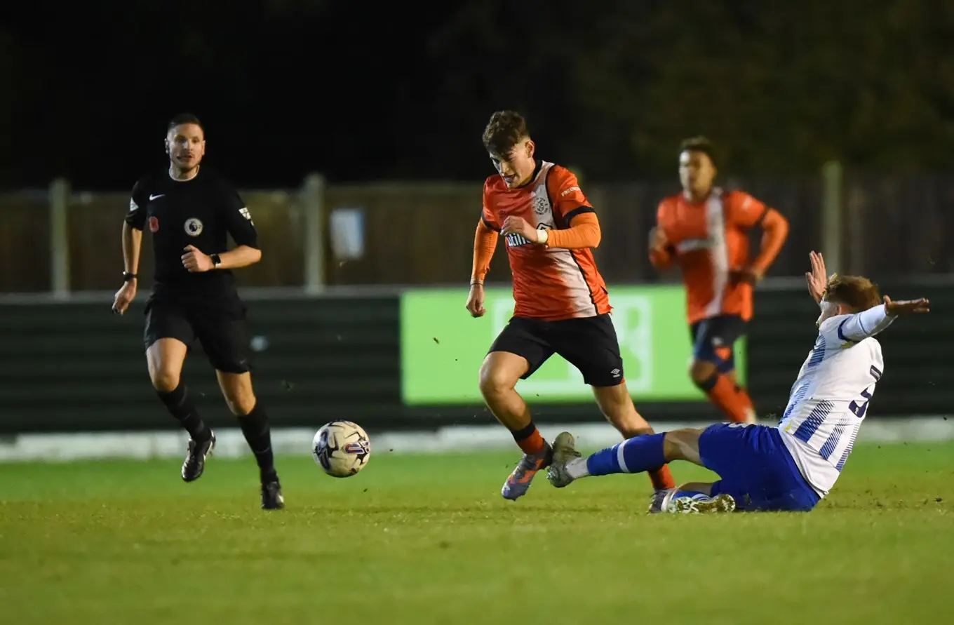 colchester-united-v-luton-town-018.jpg