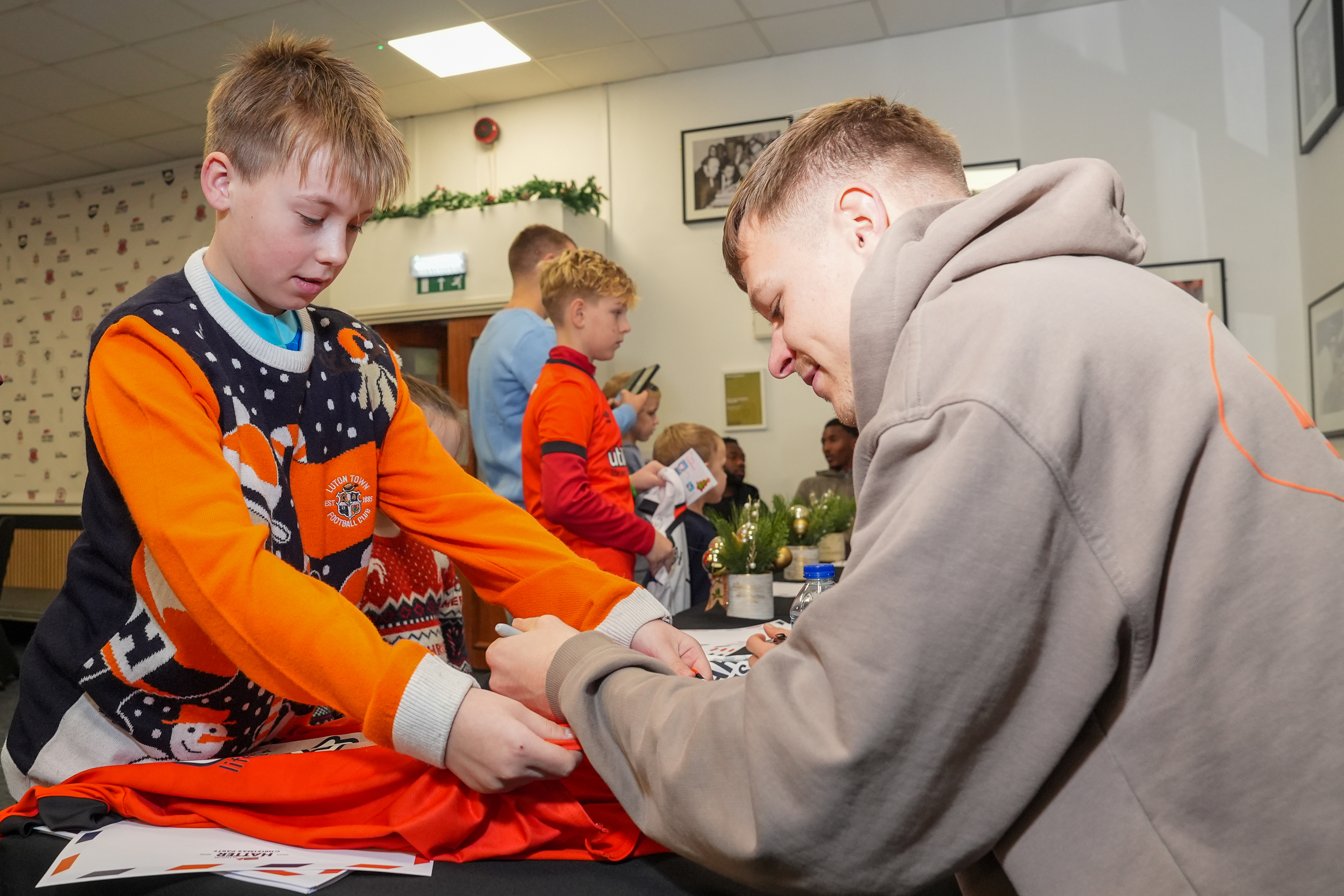 PMI LTFC Junior Christmas Party 22DEC25 0070 Image