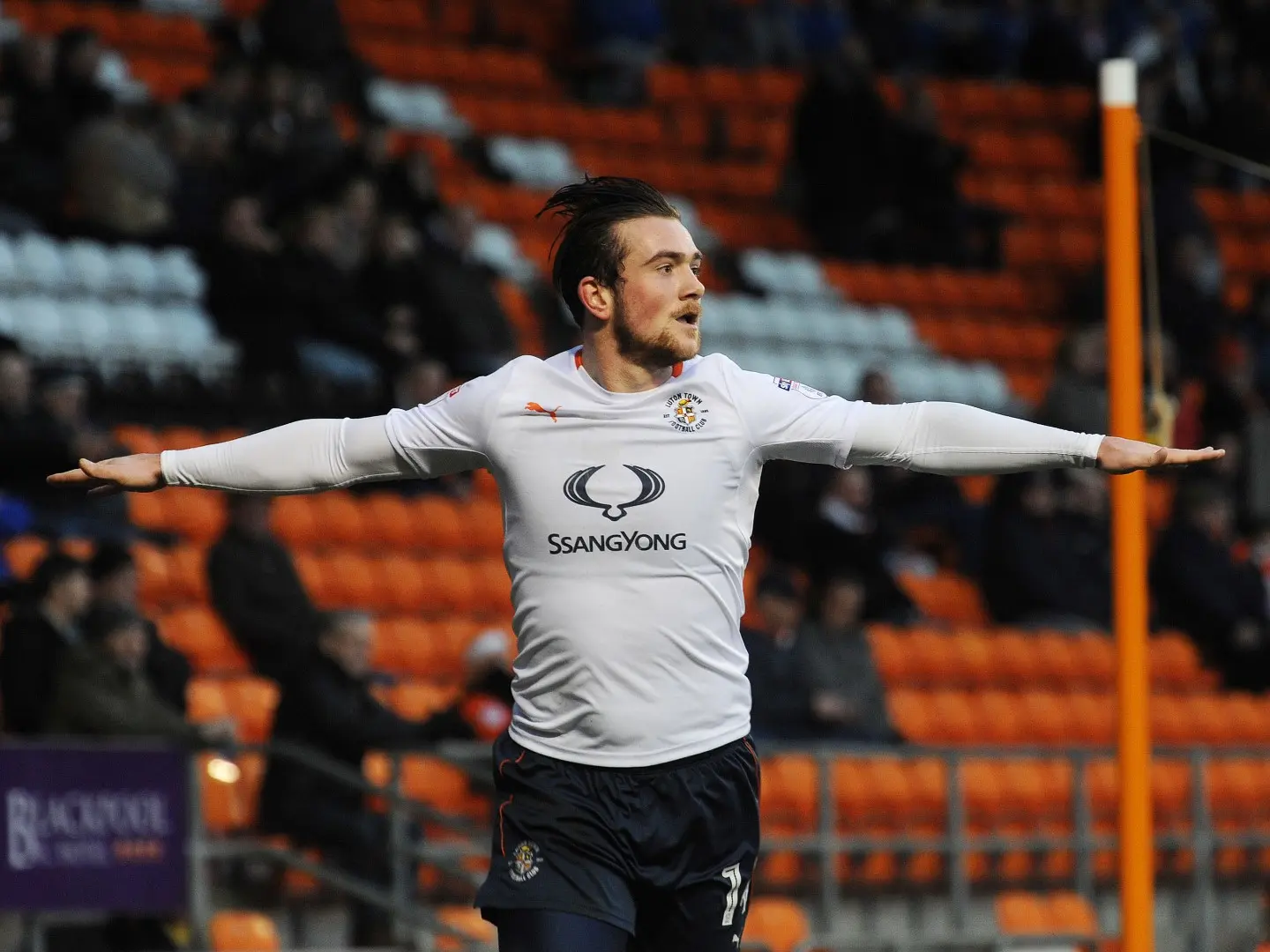 jack-marriott-cele-v-blackpool.jpg