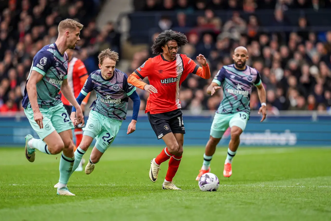 ltfc_luton_v_brentford_20apr24_020.jpg