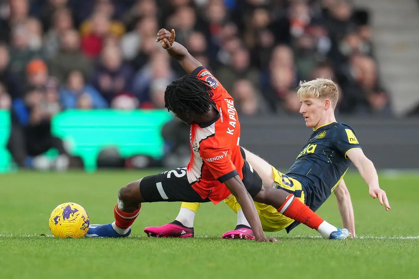 ltfc_luton_v_newcastle_23dec23_056.jpg