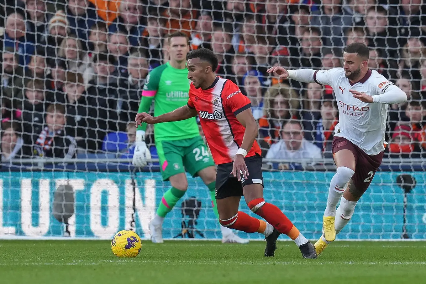 ltfc_luton_v_mancity_10dec23_053.jpg