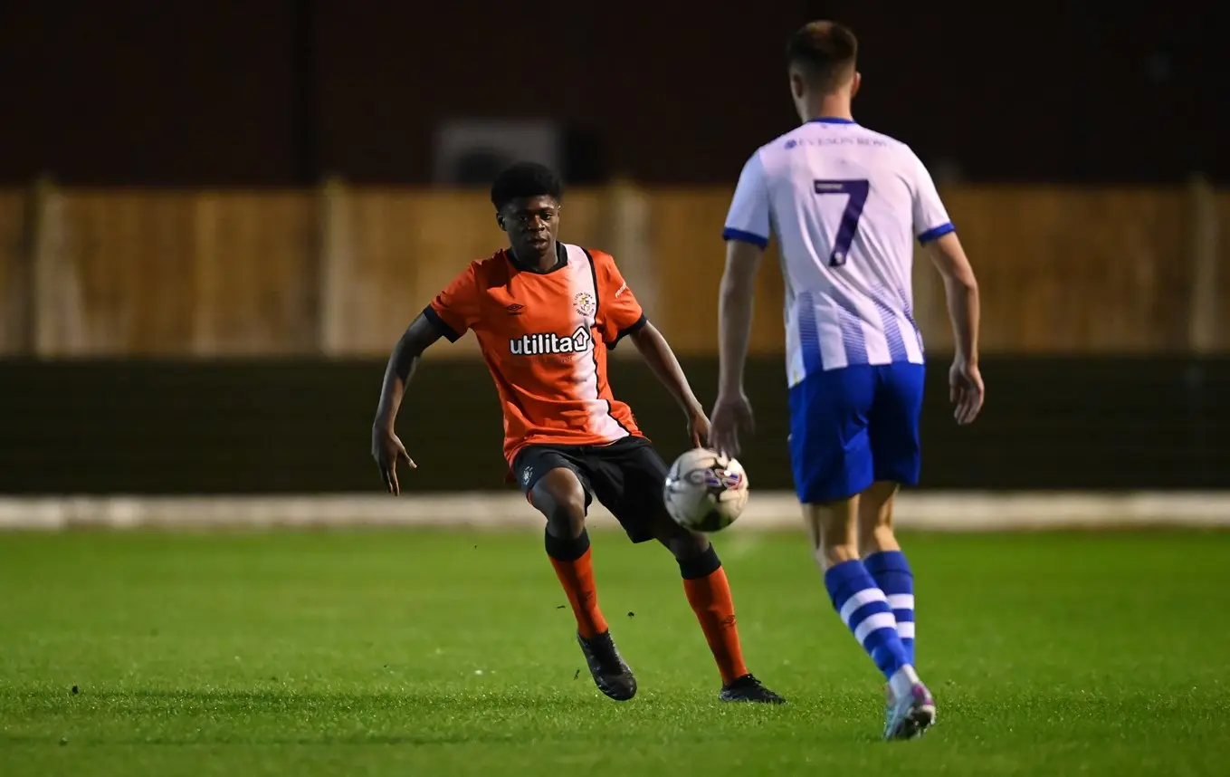 colchester-united-v-luton-town-022.jpg